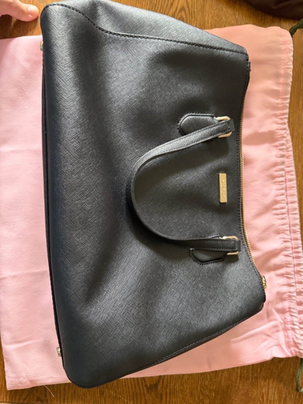 Kate Spade - Picture 2 of 4